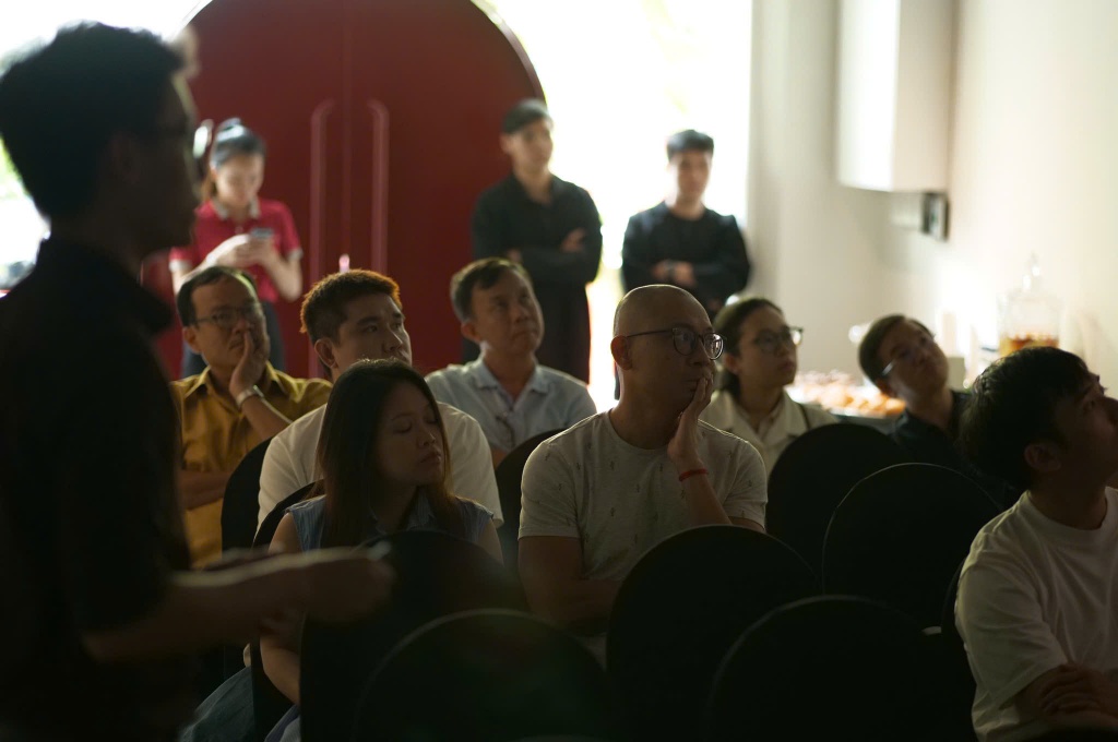 batch_63b2e438b8e01cbe45f1